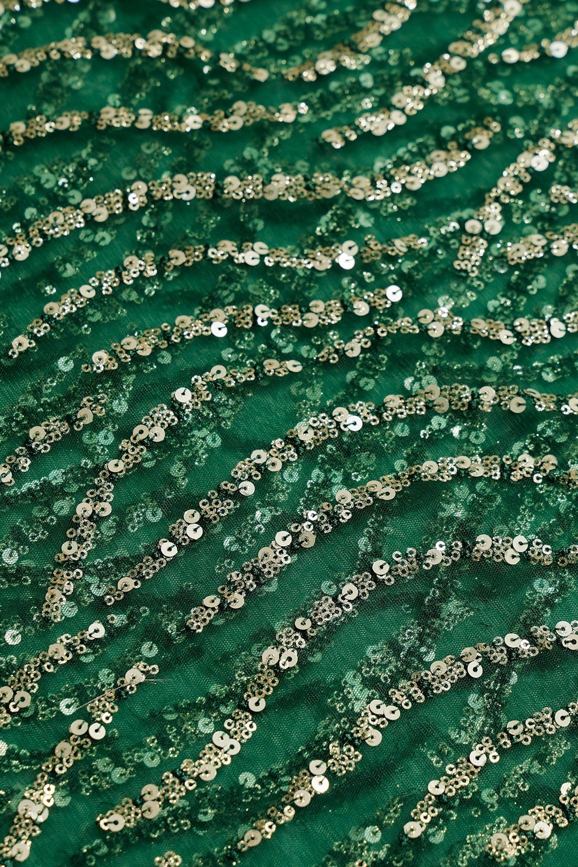 1 Meter Cut Piece Of Gold And Silver Sequins With Bottle Green Thread Embroidery On Bottle Green Soft Net - doeraa