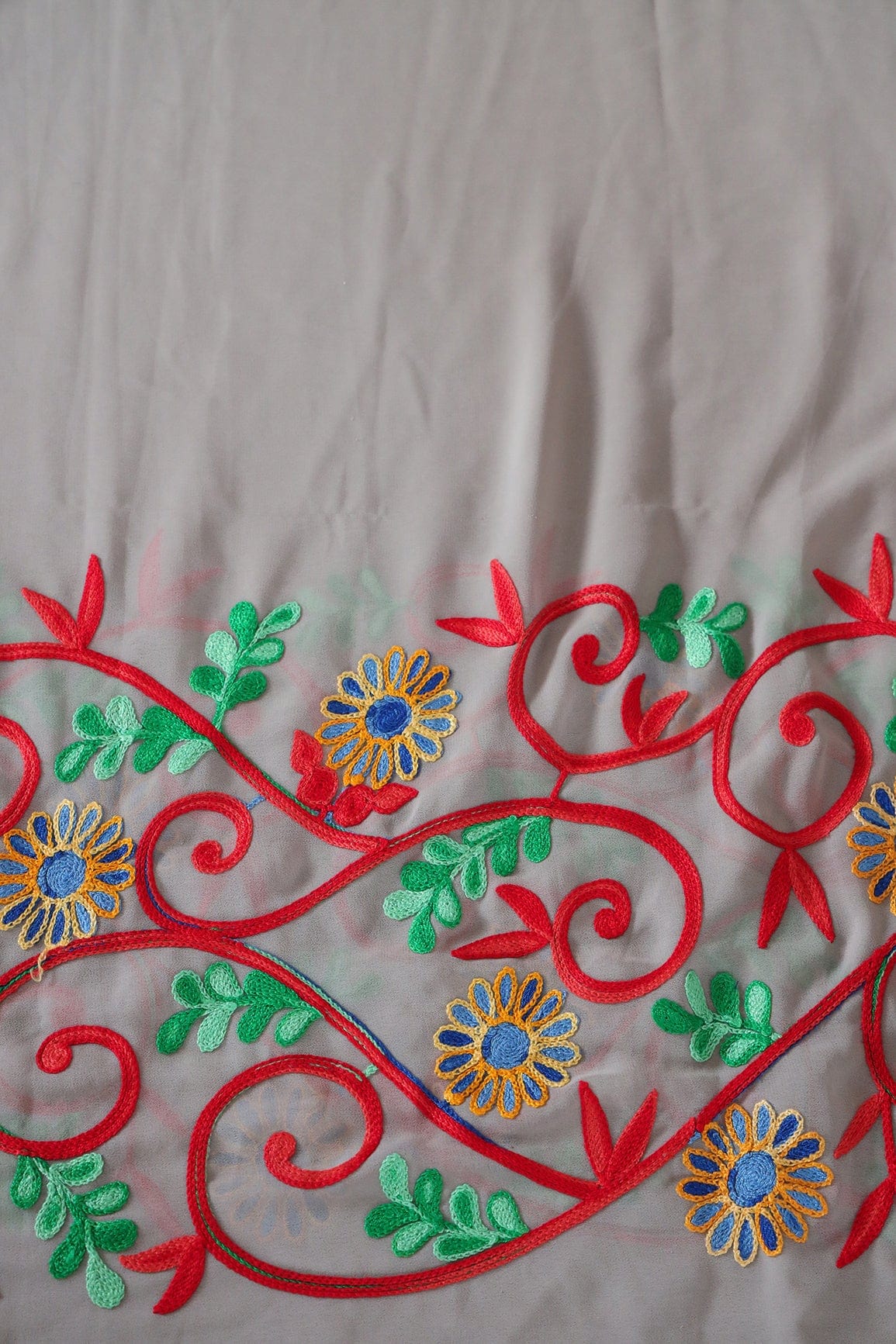 2 Meter Cut Piece Of Multi Thread Floral Embroidery Work On Grey Georgette Fabric - doeraa