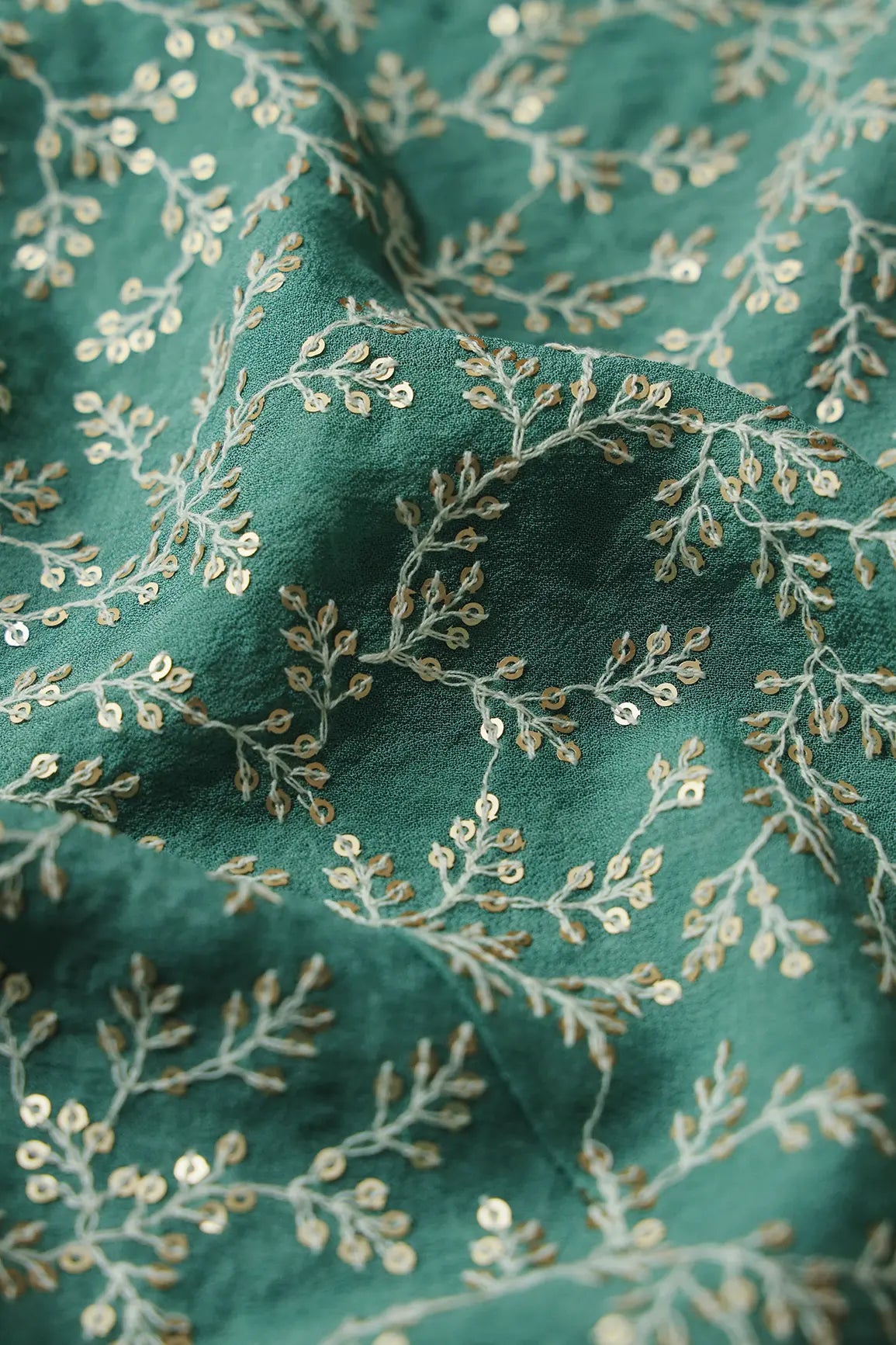3.25 Meter Cut Piece Of White Thread With Gold Sequins Leafy Embroidery On Teal Georgette Fabric - doeraa
