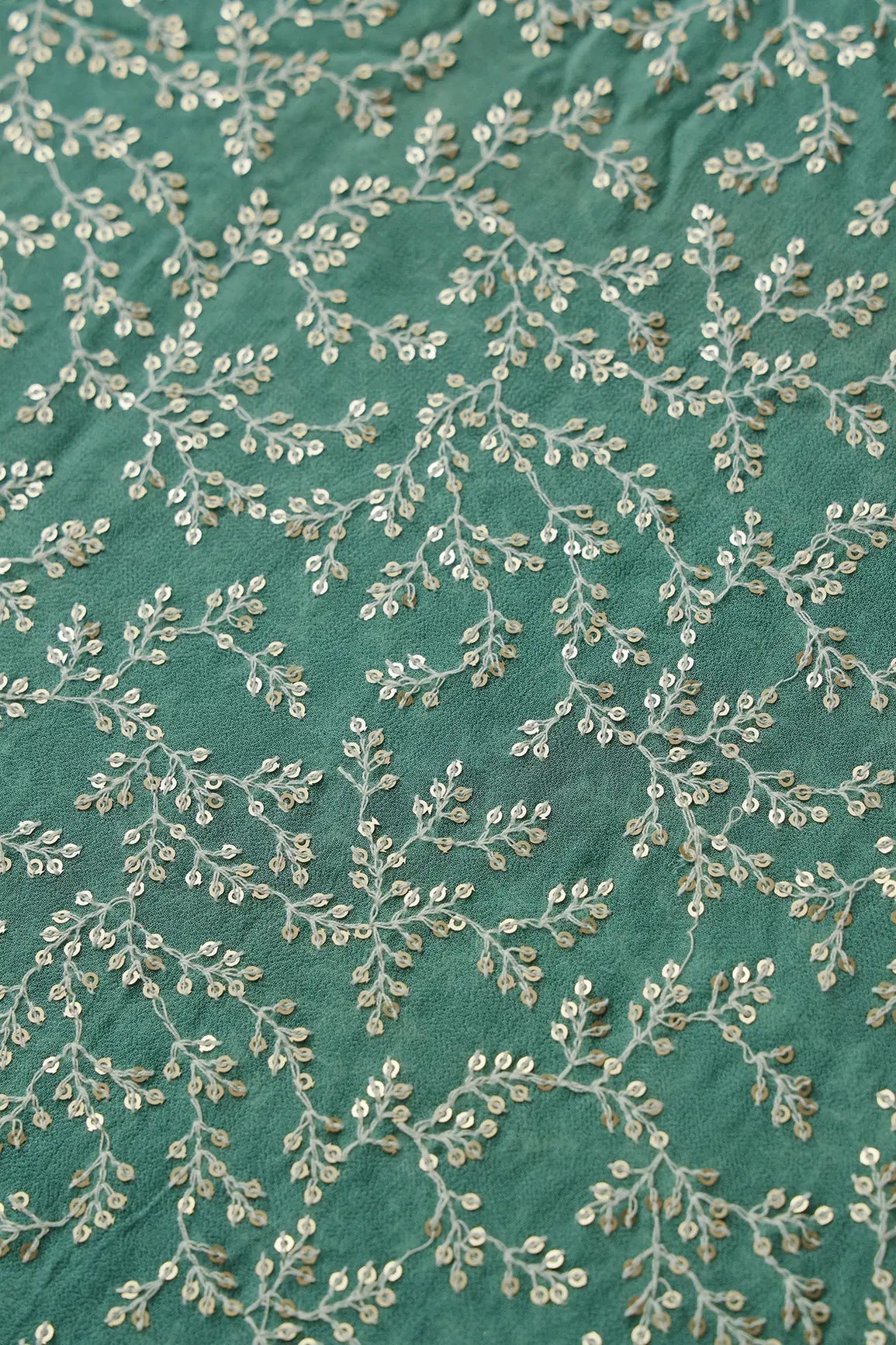 3.25 Meter Cut Piece Of White Thread With Gold Sequins Leafy Embroidery On Teal Georgette Fabric - doeraa