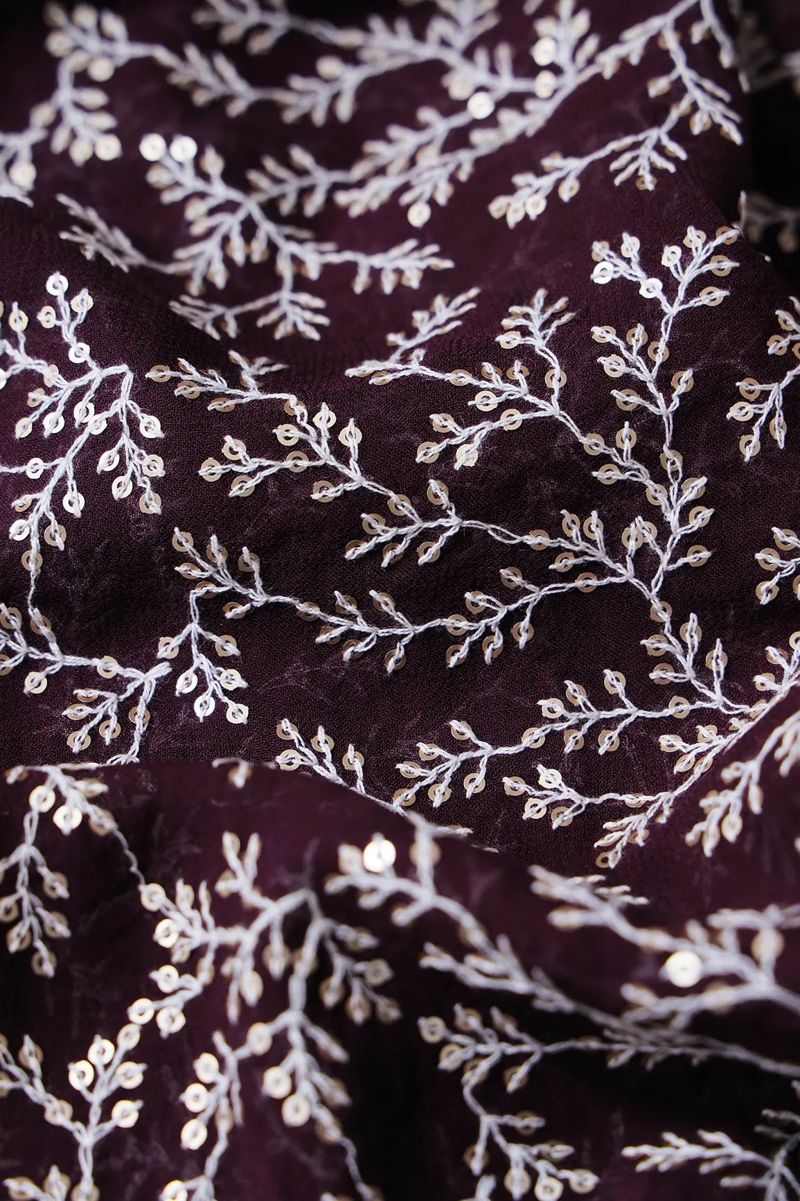 3.25 Meter Cut Piece Of White Thread With Gold Sequins Leafy Embroidery On Wine Georgette Fabric - doeraa