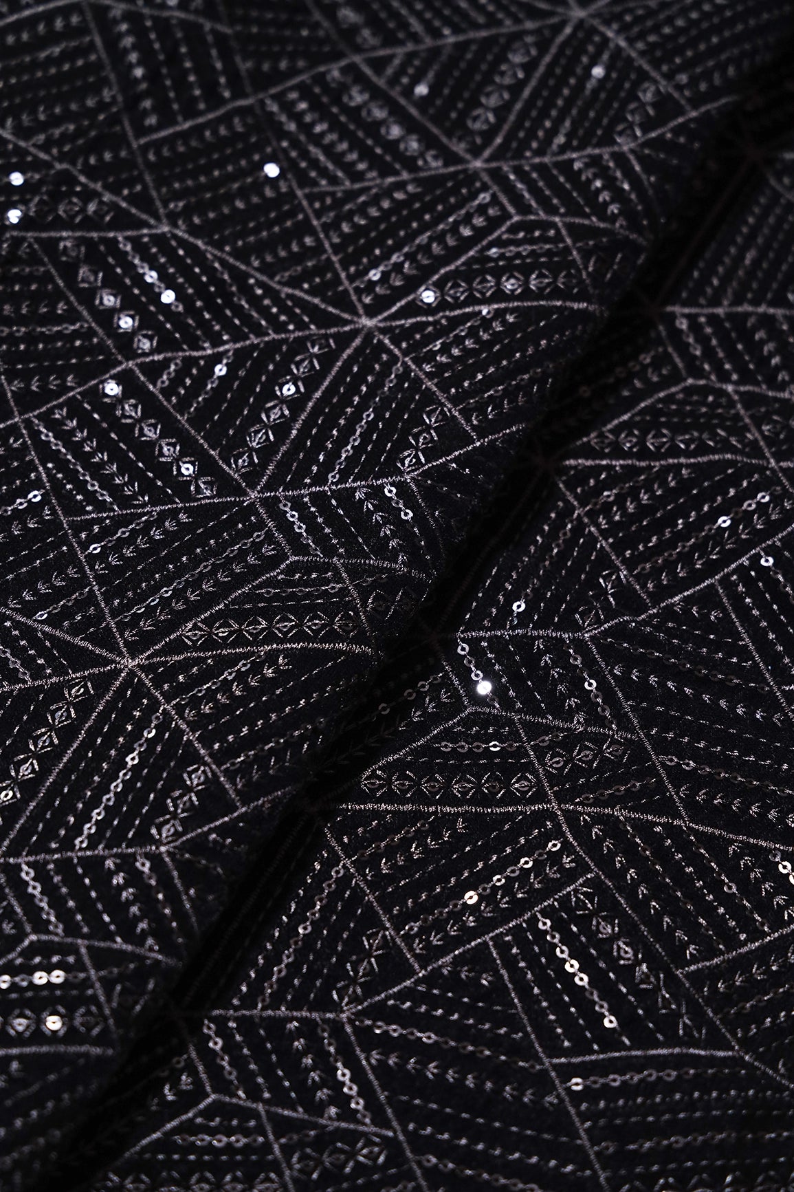 3.50 Meter Cut Piece Of Black Thread With Sequins Geometric Embroidery Work On Black Velvet Fabric - doeraa