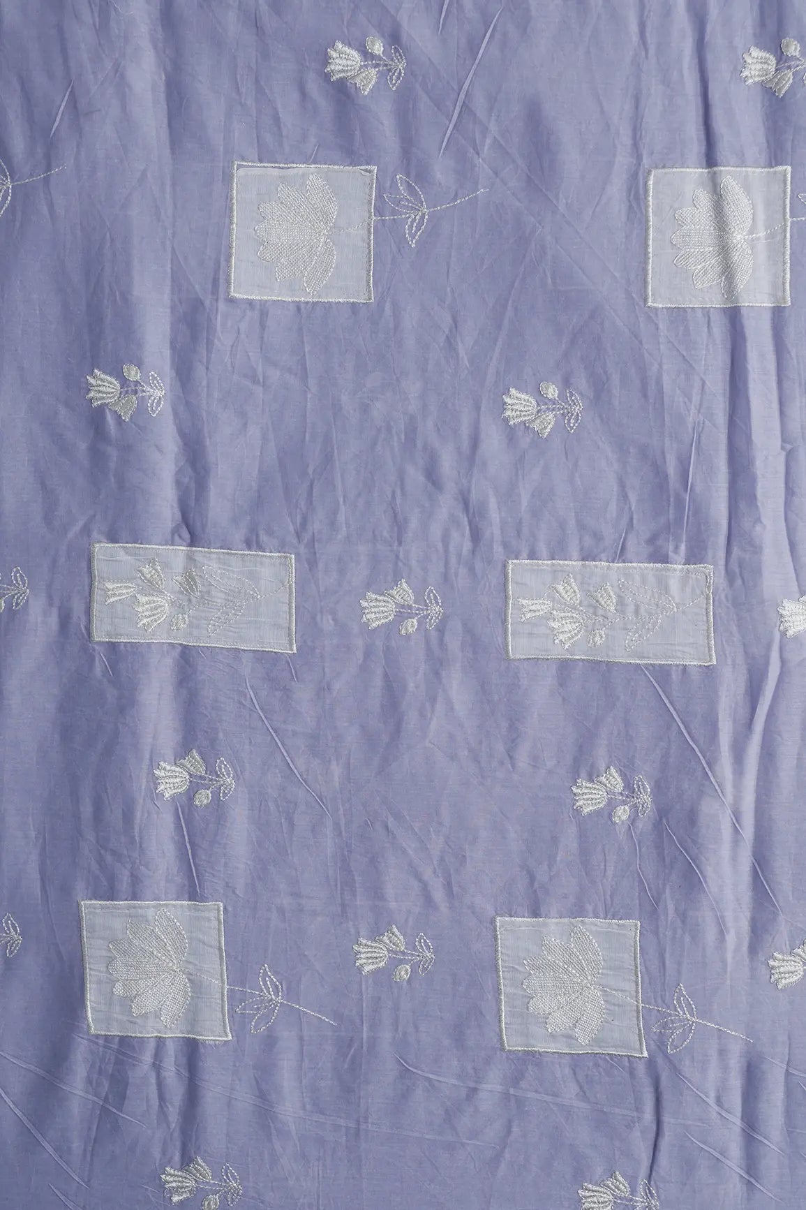Applique Work Embroidery Design On Pastel Lilac Pure Mul Cotton Fabric - doeraa