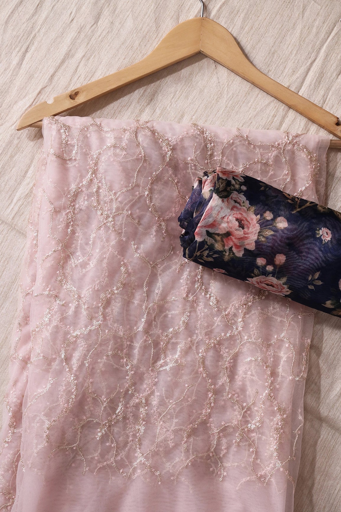 Baby Pink And Navy Blue Saree set (2 Piece) - doeraa