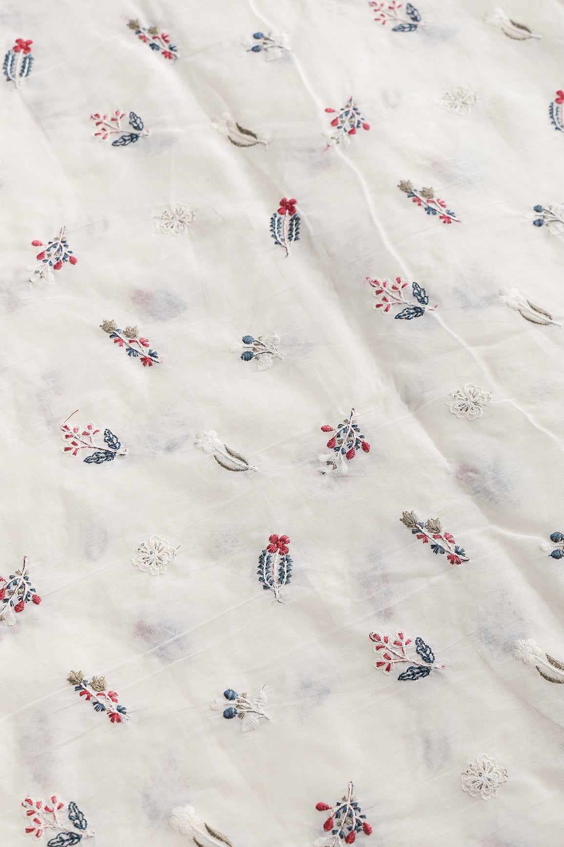 Beautiful Multi Thread Leafy Embroidery Work On Off White Organic Cotton Fabric - doeraa