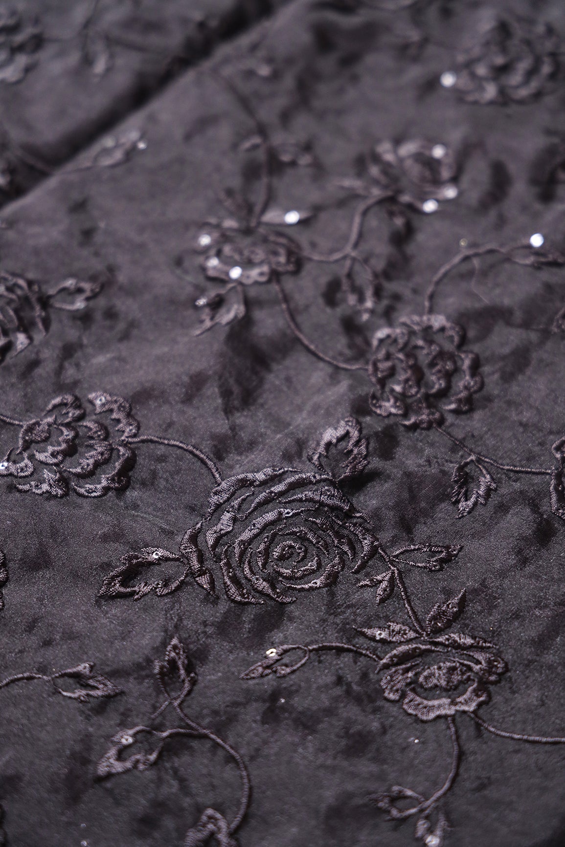 Beautiful Water Sequins With Thread Floral Embroidery On Black Organza Fabric - doeraa