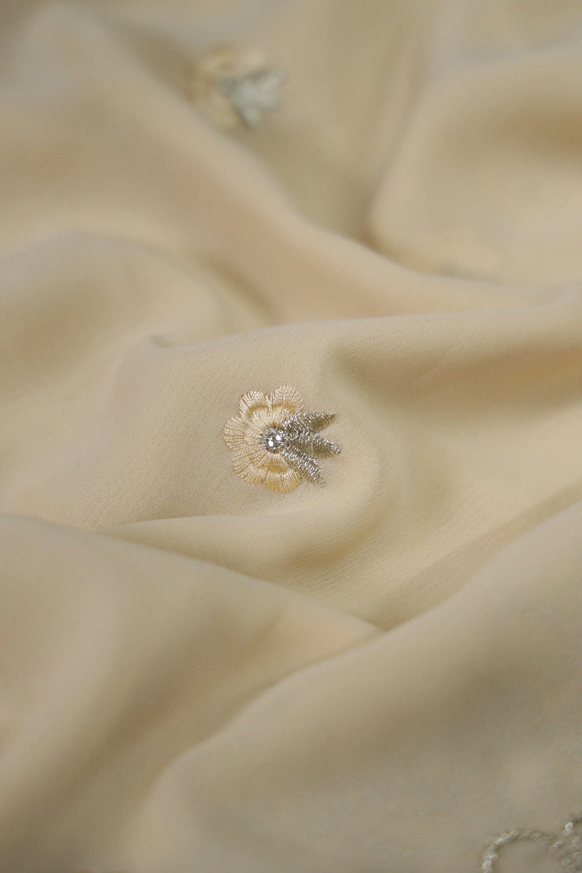 Big Width''56'' Cream Thread With Zari Floral Embroidery Work On Cream Georgette Fabric With Border - doeraa