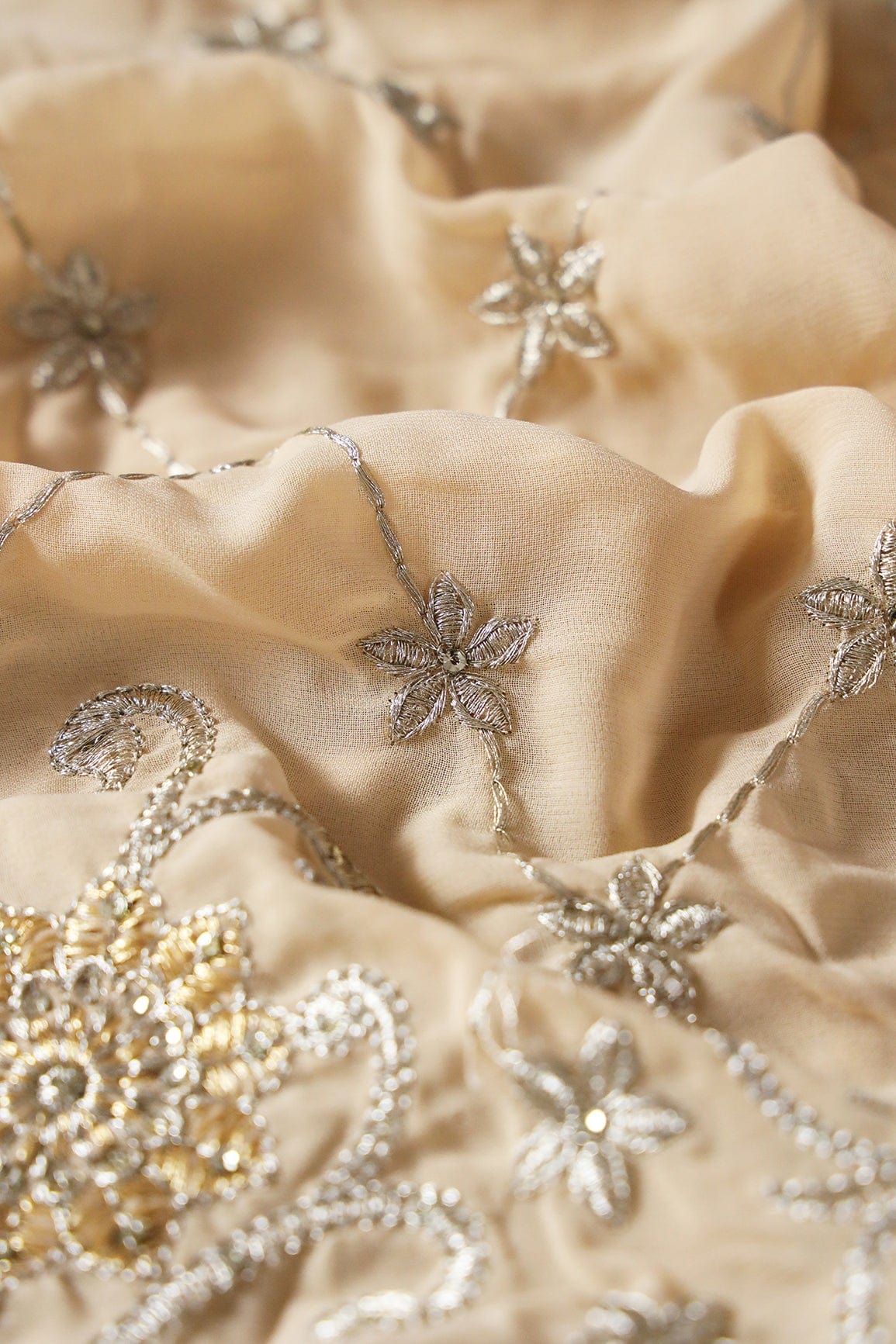 Big Width''56'' Gold And Silver Zari Floral Embroidery Work On Beige Georgette Fabric With Border - doeraa