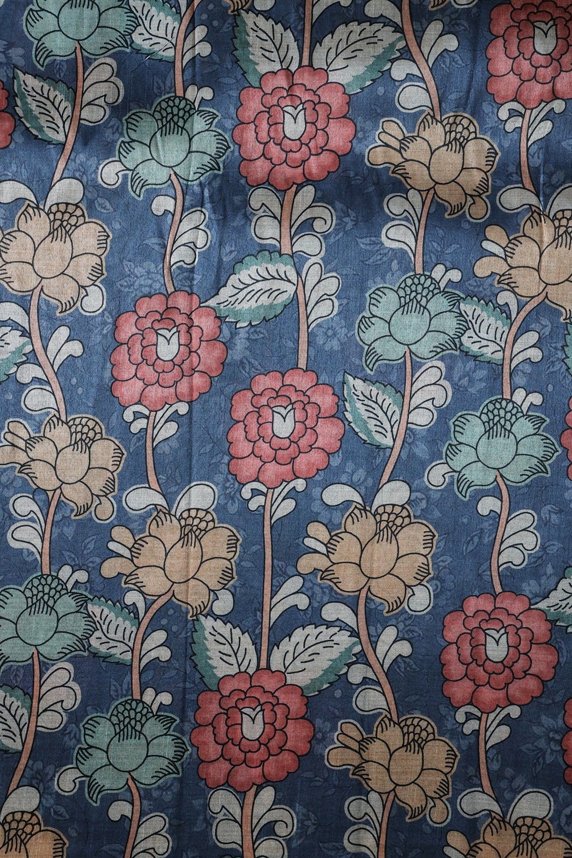 Blue And Red Floral Pattern Digital Print On Mulberry Silk Fabric - doeraa
