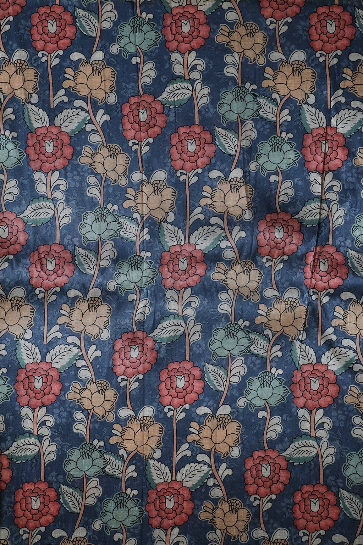 Blue And Red Floral Pattern Digital Print On Mulberry Silk Fabric - doeraa