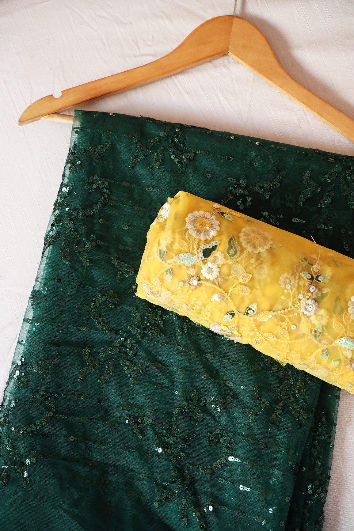 Bottle Green And Yellow Saree set (2 Piece) - doeraa