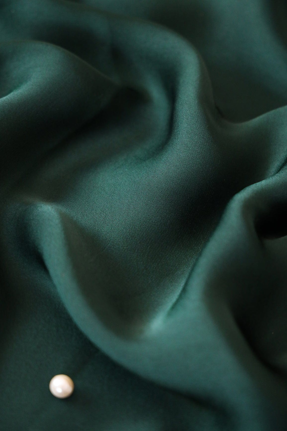 Bottle Green Dyed Georgette Satin Fabric - doeraa