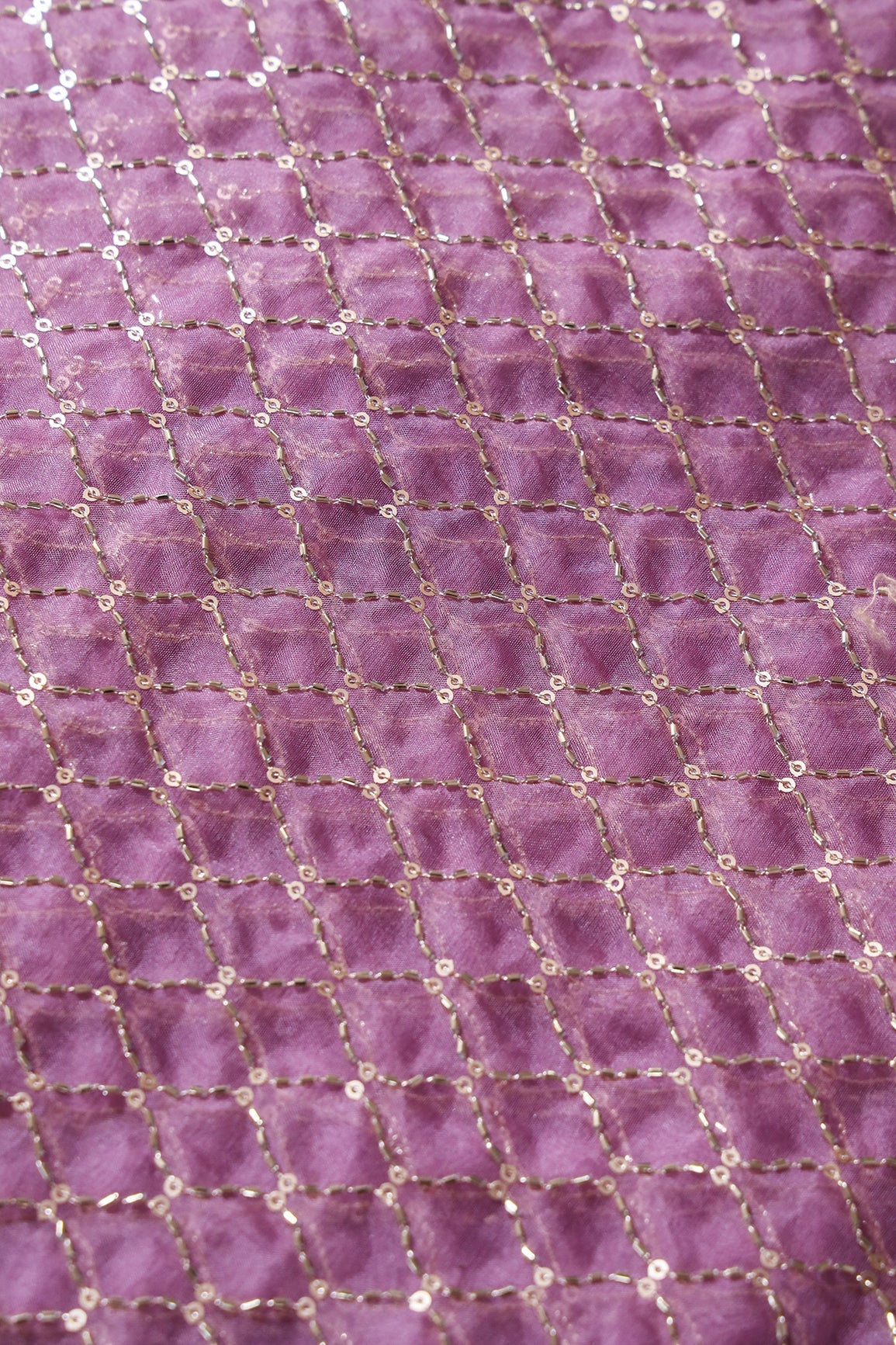 Cut Dana Beads Beautiful Ogee Embroidery On Lavender Organza Fabric - doeraa