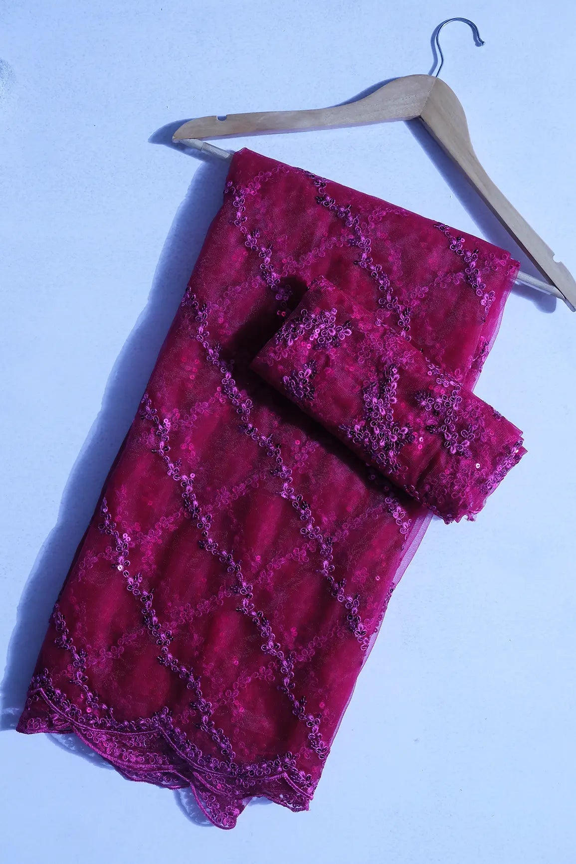 Fuchsia Embroidery Saree Set (Saree With Blouse Piece) - doeraa