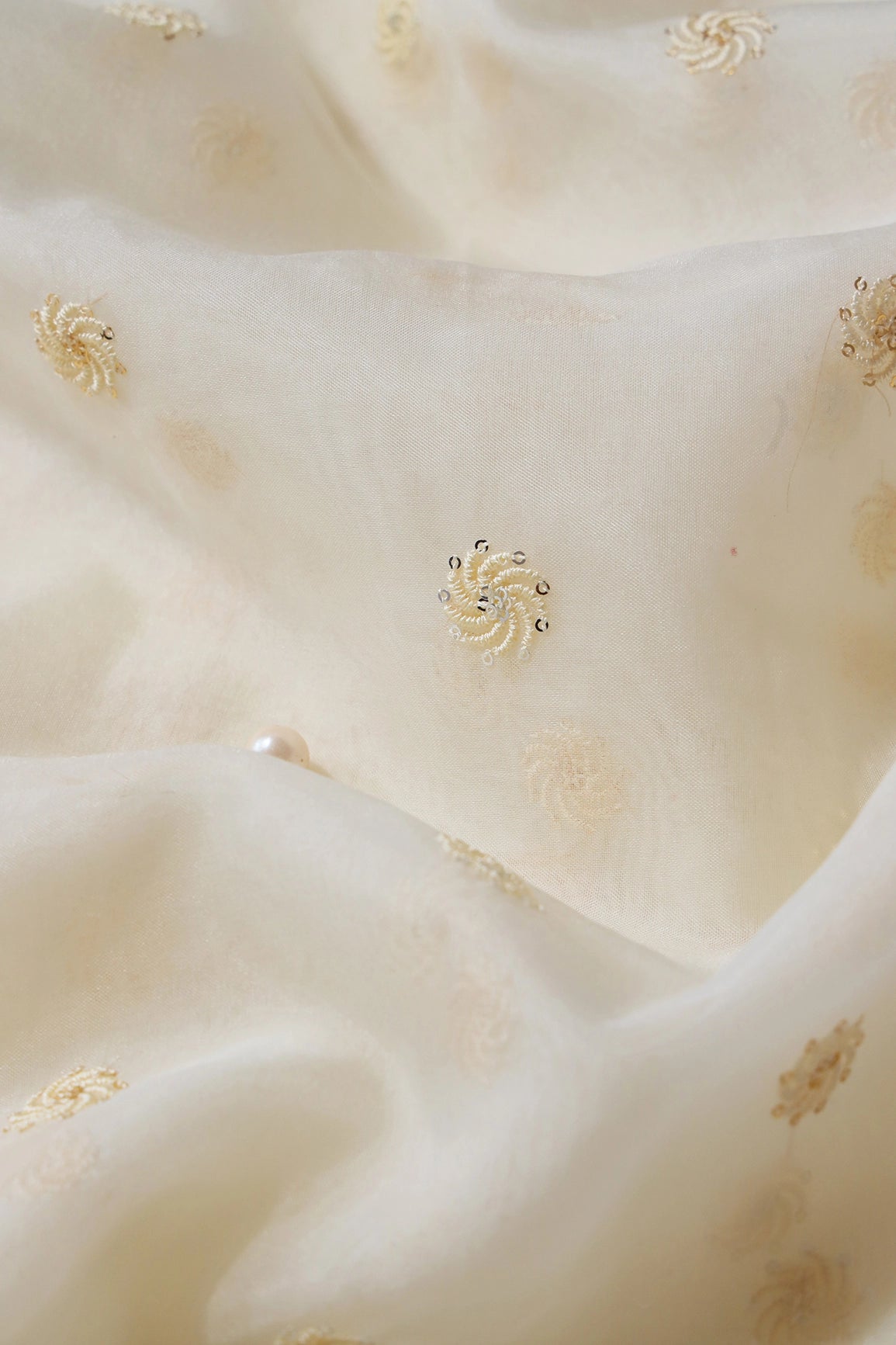 Gold And Silver Sequins Beautiful Small Motif Embroidery Work On Cream Organza Fabric - doeraa