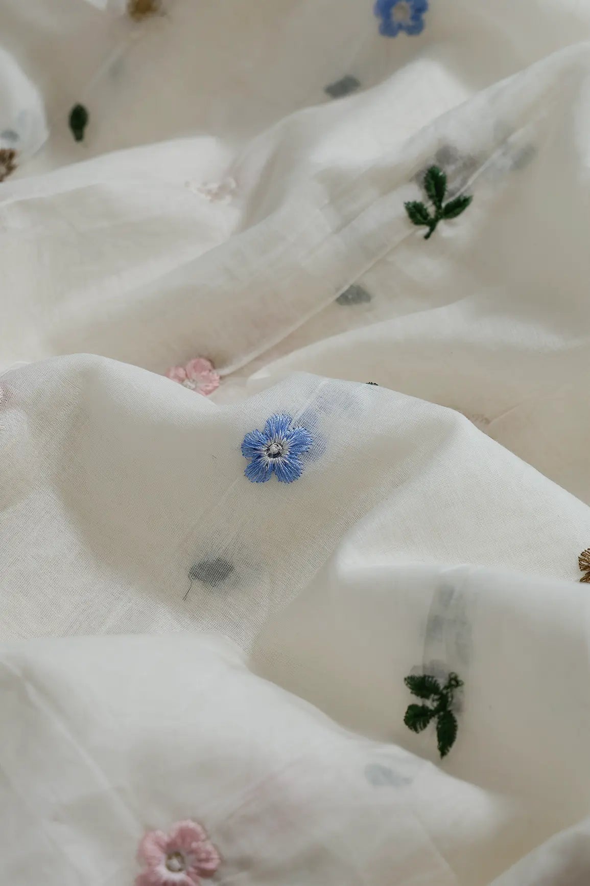 Gorgeous Multi Thread Floral Embroidery Work On Off White Pure Mul Chanderi Silk Fabric - doeraa