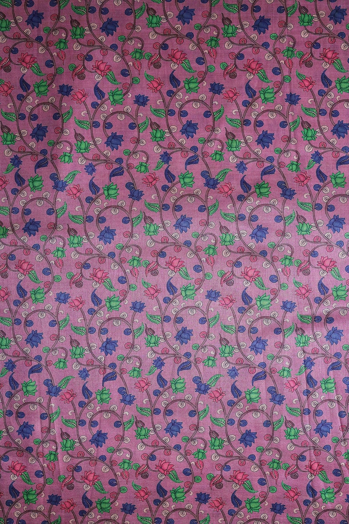 Green And Blue Color Floral Pattern Digital Print On Lilac Mulberry Silk Fabric - doeraa