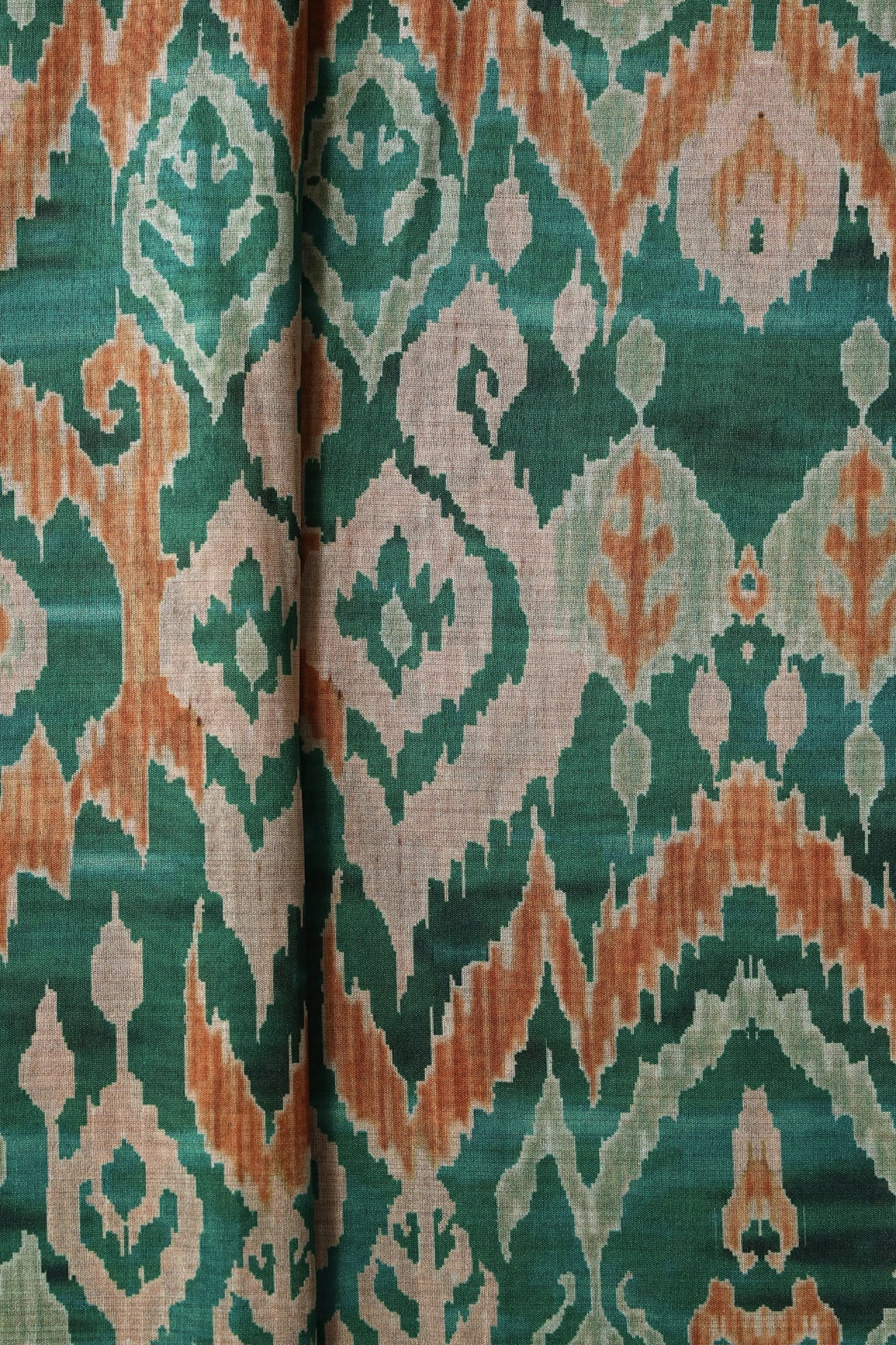 Green And Cream Ikat Pattern Digital Print On Mulberry Silk Fabric - doeraa