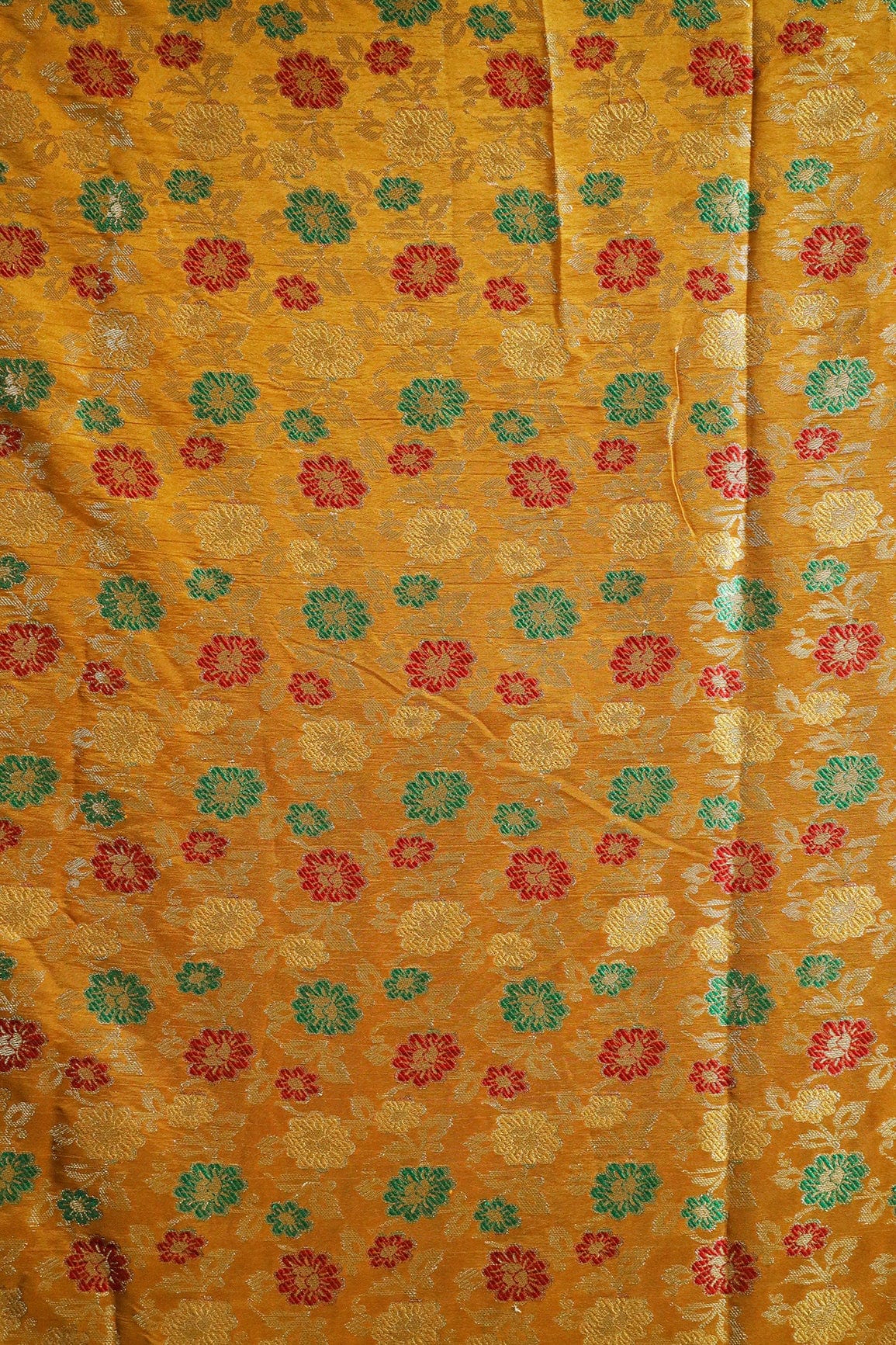 Green And Red Floral Pure Kashmiri Silk Gold Zari Banarasi Jacquard Fabric - doeraa