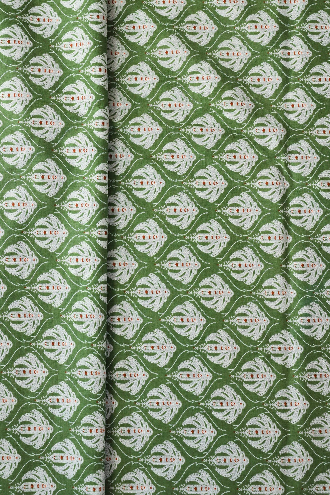 Green And White Ogee Print On Pure Cotton Fabric - doeraa