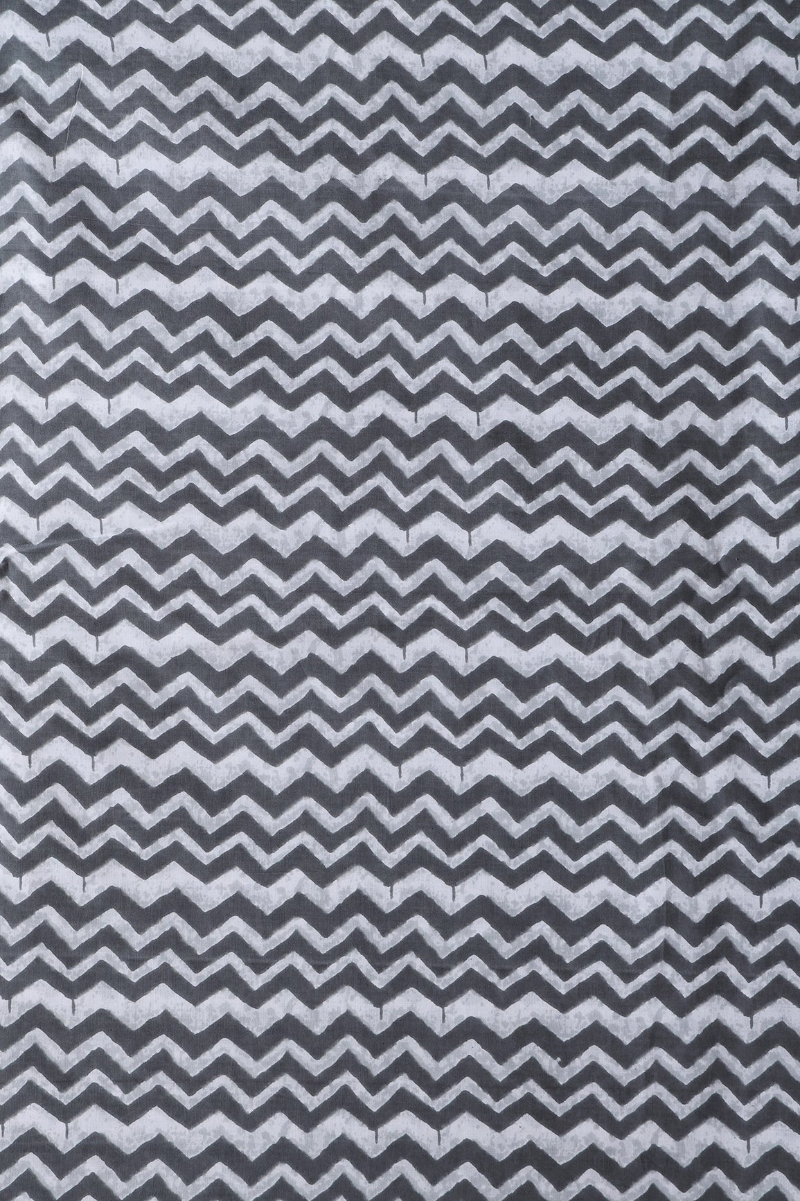 Grey And White Chevron Print On Pure Cotton Fabric - doeraa