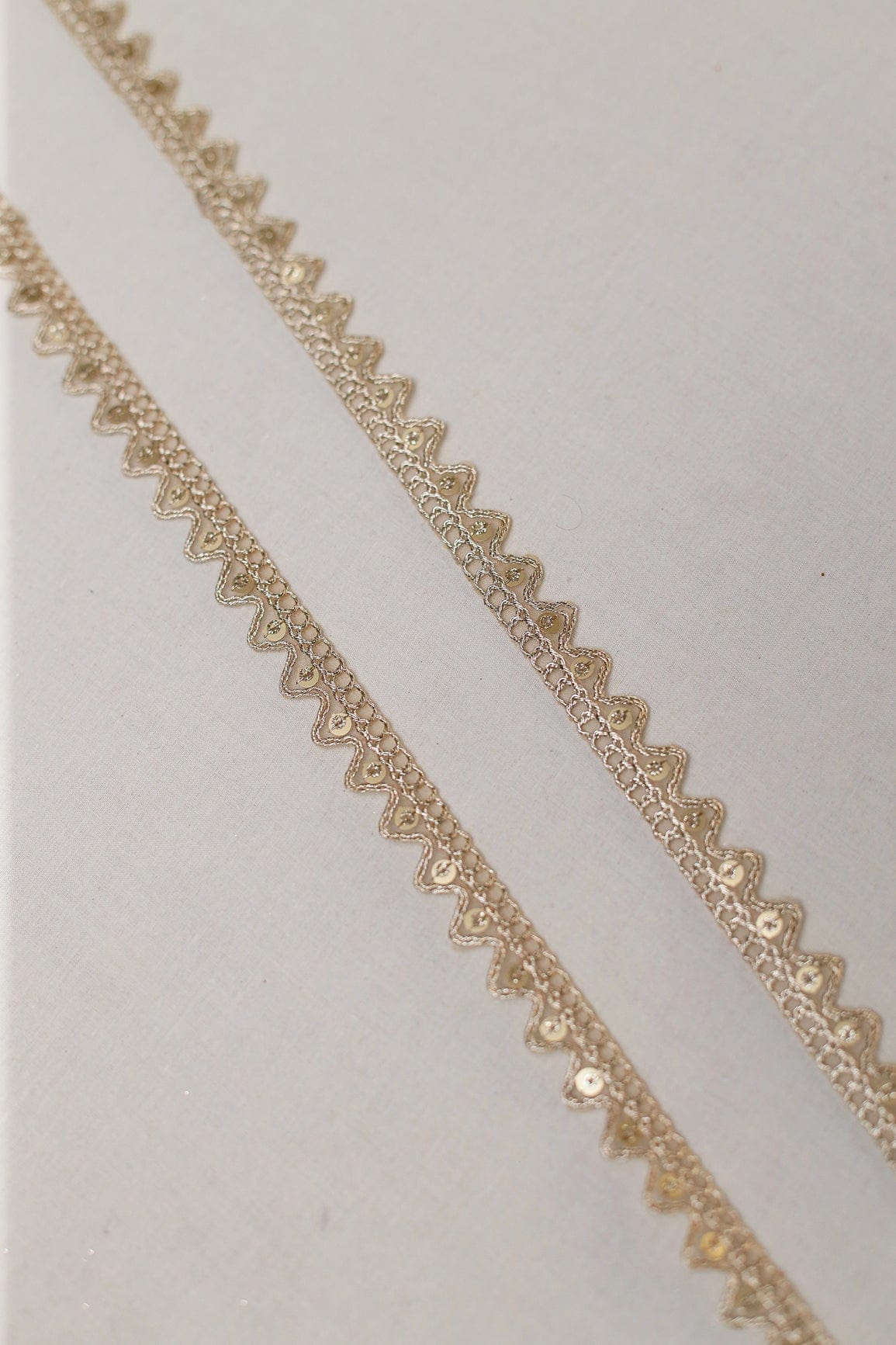 doeraa Laces Gold Zari With Sequins Embroidered Lace (9 Meters)