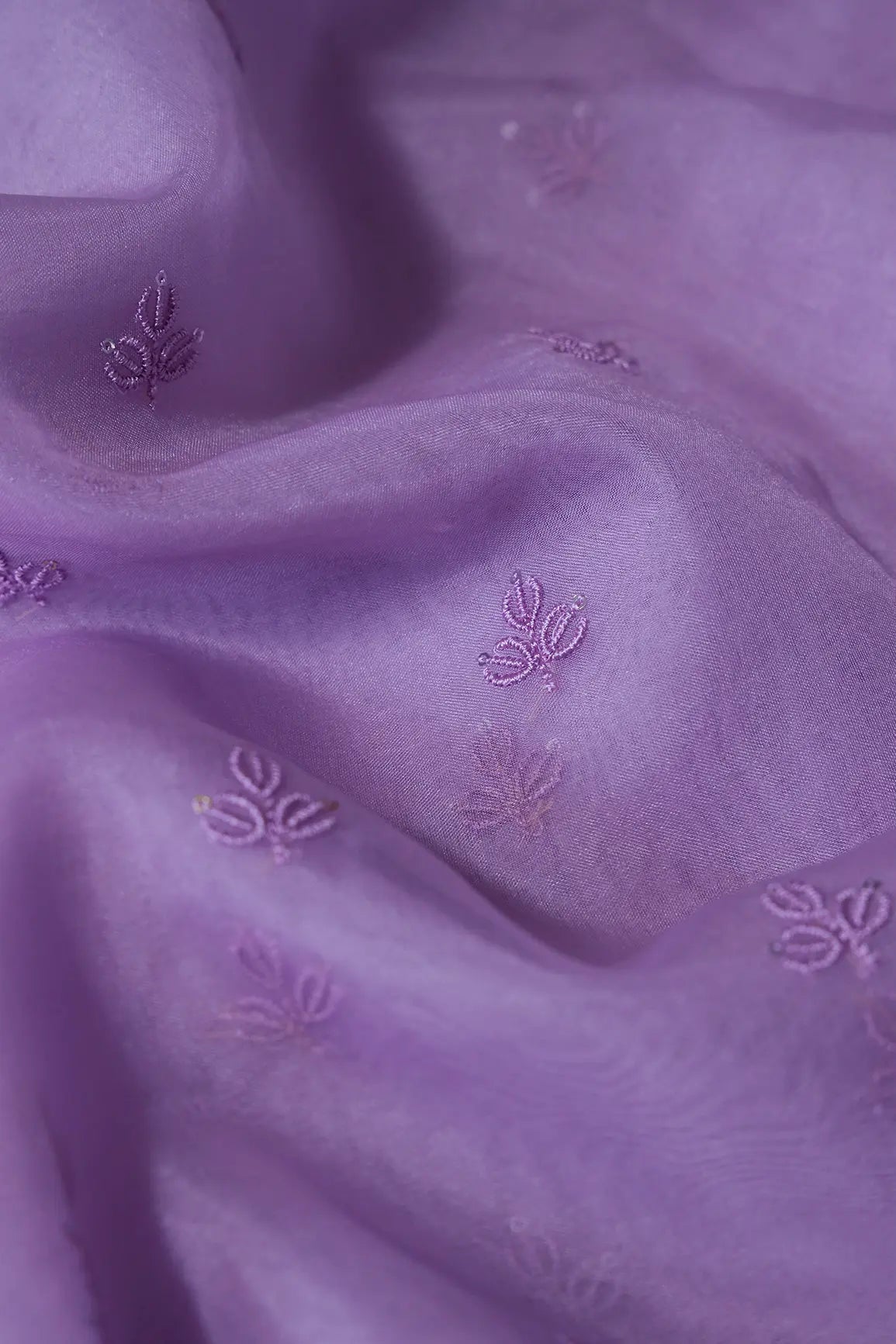 Lavender Thread With Sequins Beautiful Small Leafy Embroidery Work On Lavender Organza Fabric - doeraa