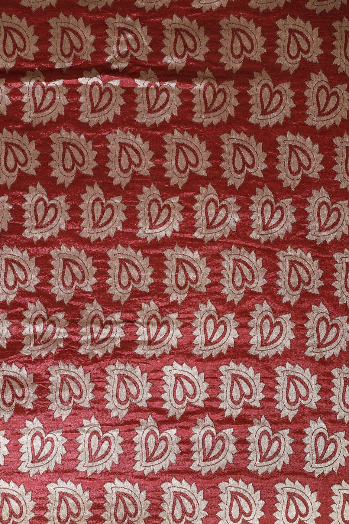 Leafy Maroon Double Cloth Jacquard Banarasi Fabric - doeraa
