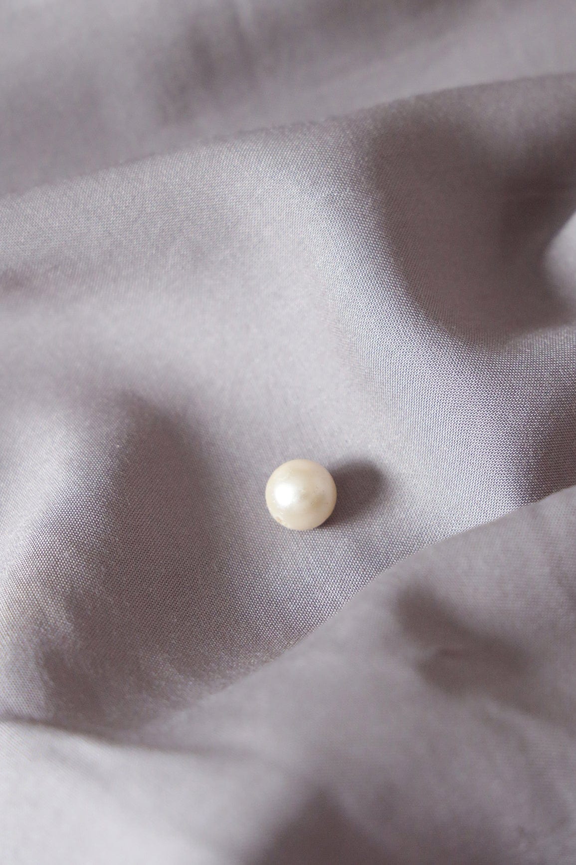 Light Grey Dyed Muslin Fabric - doeraa
