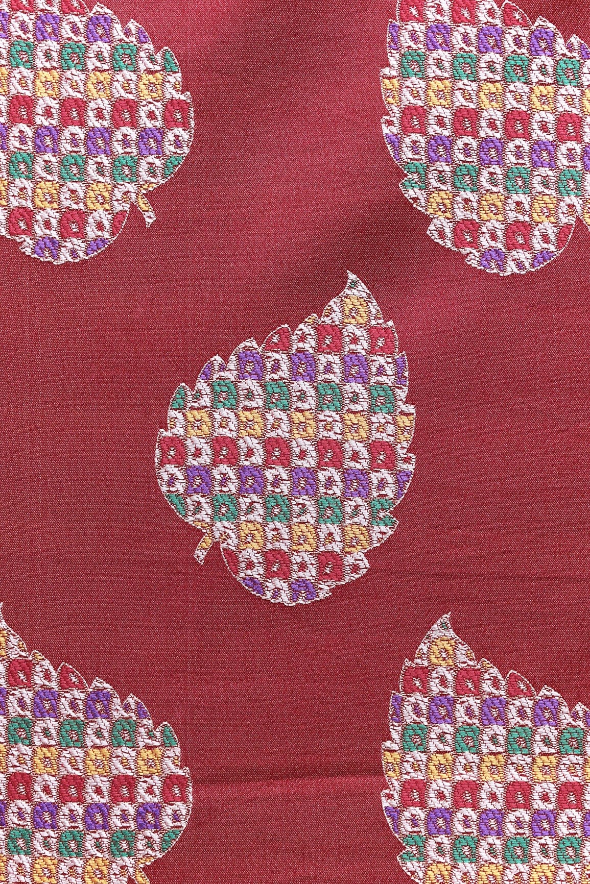 Maroon Leafy Silk Satin Jute Banarasi Jacquard Fabric - doeraa