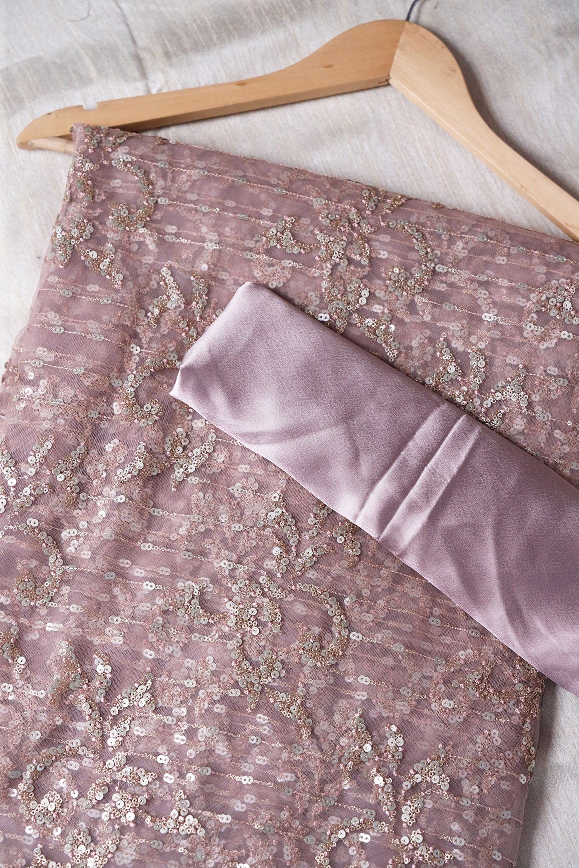 Mauve And Rosey Mauve Saree set (2 Piece) - doeraa