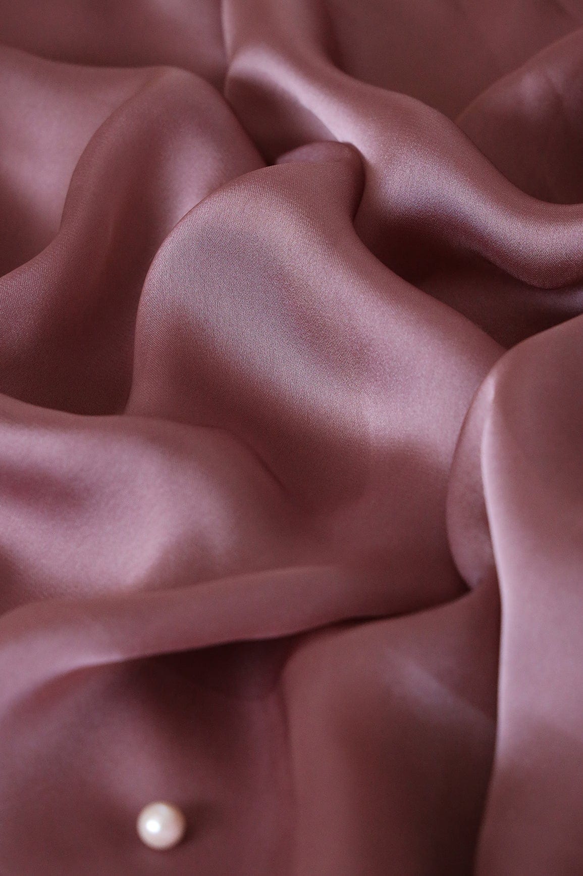 Mauve Dyed Georgette Satin Fabric - doeraa