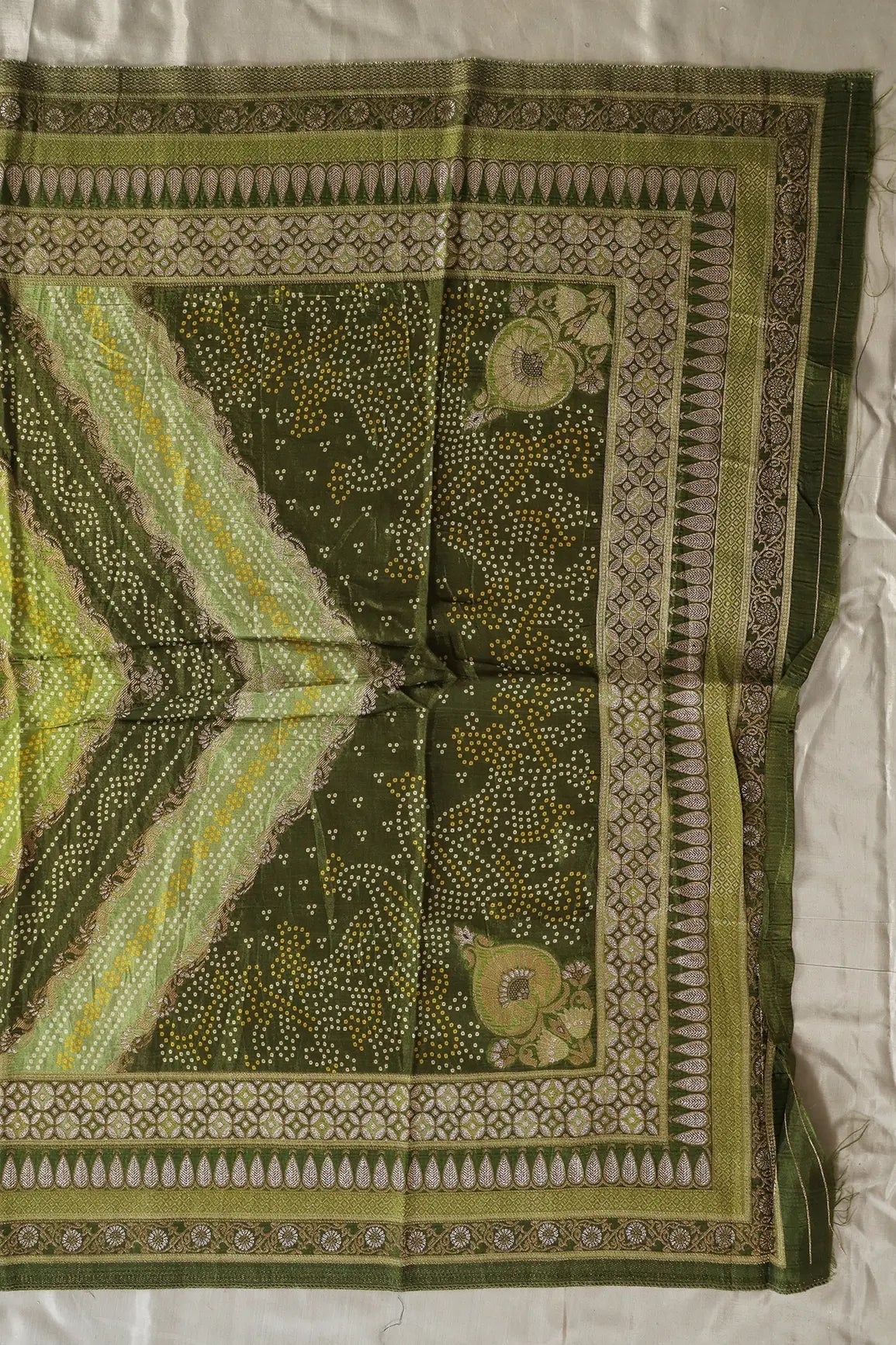 Mehendi Green Pure Viscose Dola Silk Jacquard Print Dupatta - doeraa
