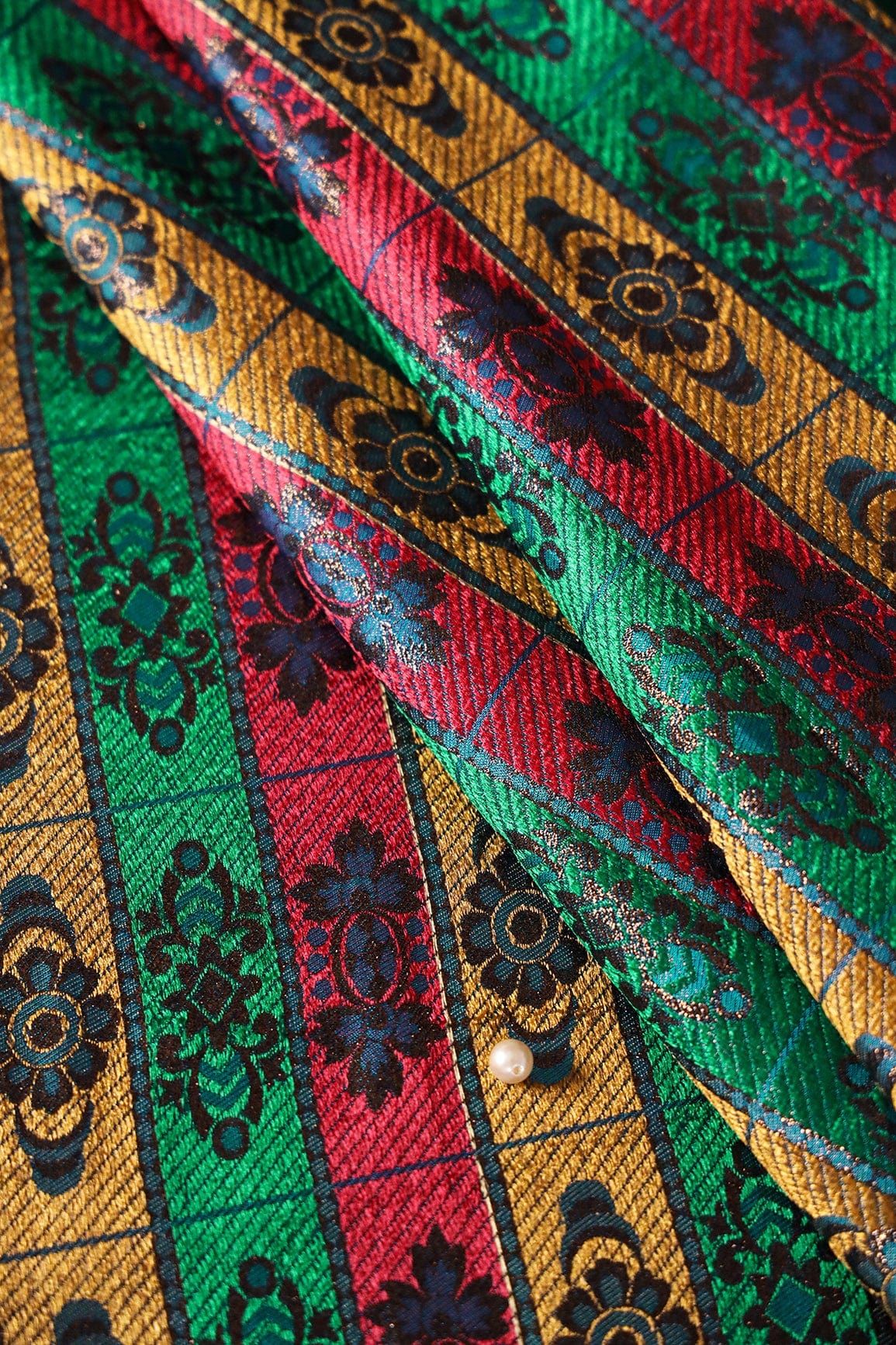 Multi Color Floral Banarasi Zari Jacquard Fabric - doeraa