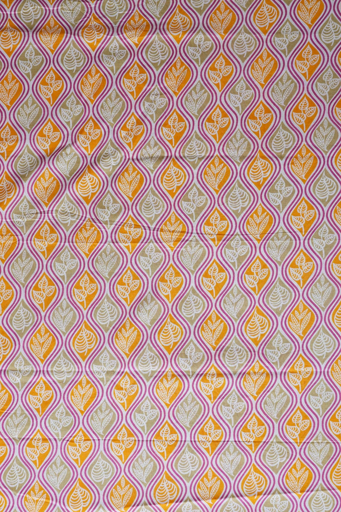 Multi Color Ogee Print On White Pure Cotton Fabric - doeraa