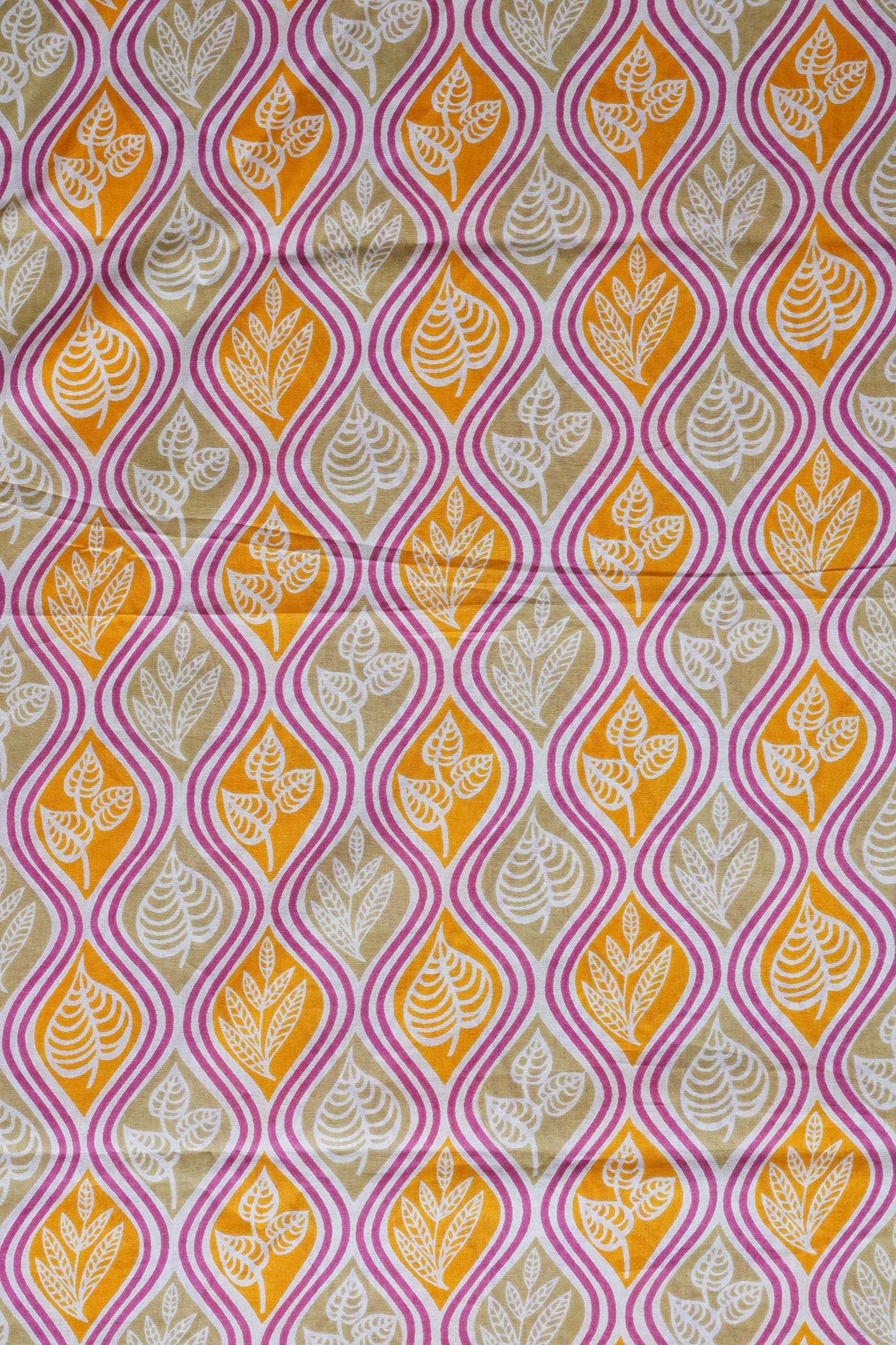Multi Color Ogee Print On White Pure Cotton Fabric - doeraa