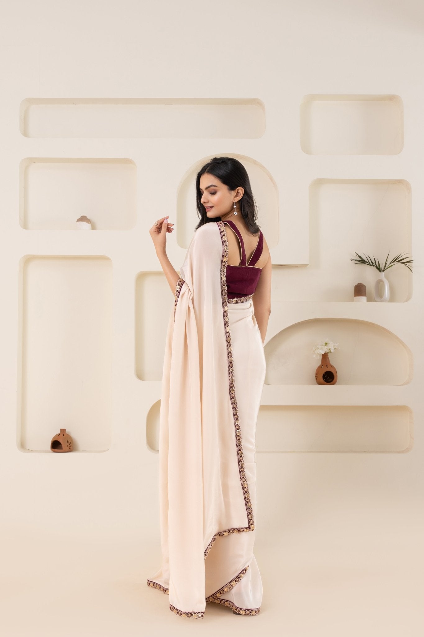 Off White And Wine Pure Viscose Crepe Saree Set With Border (Saree With Blouse Piece) - doeraa