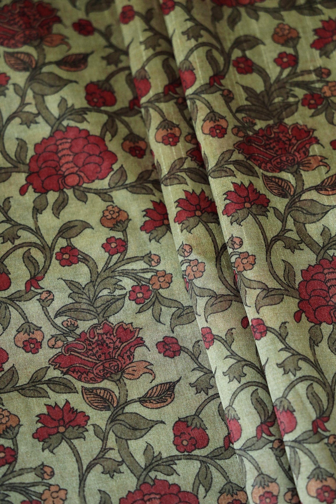 Olive Floral Pattern Digital Print On Mulberry Silk Fabric - doeraa