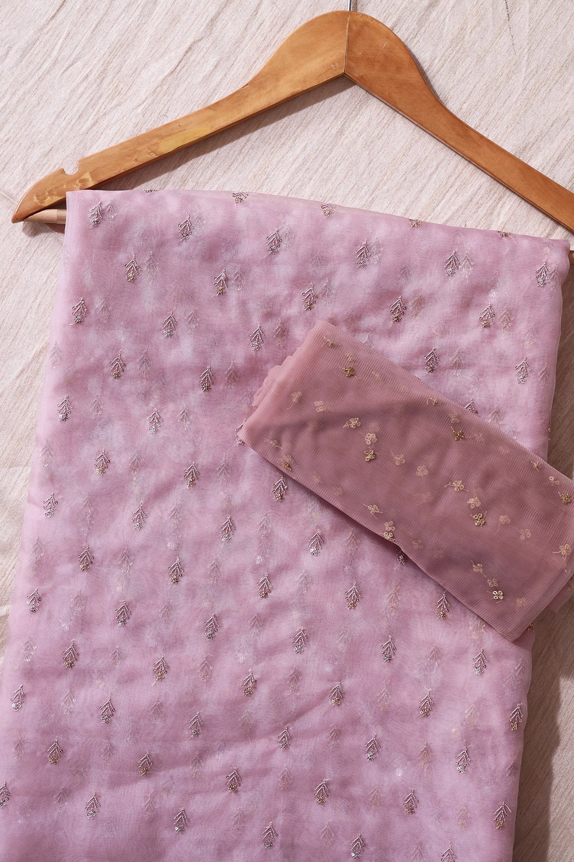 Pastel Pink And Mauve Saree set (2 Piece) - doeraa