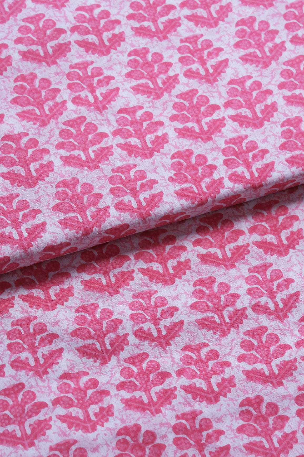 Pink Floral Print On White Pure Cotton Fabric - doeraa