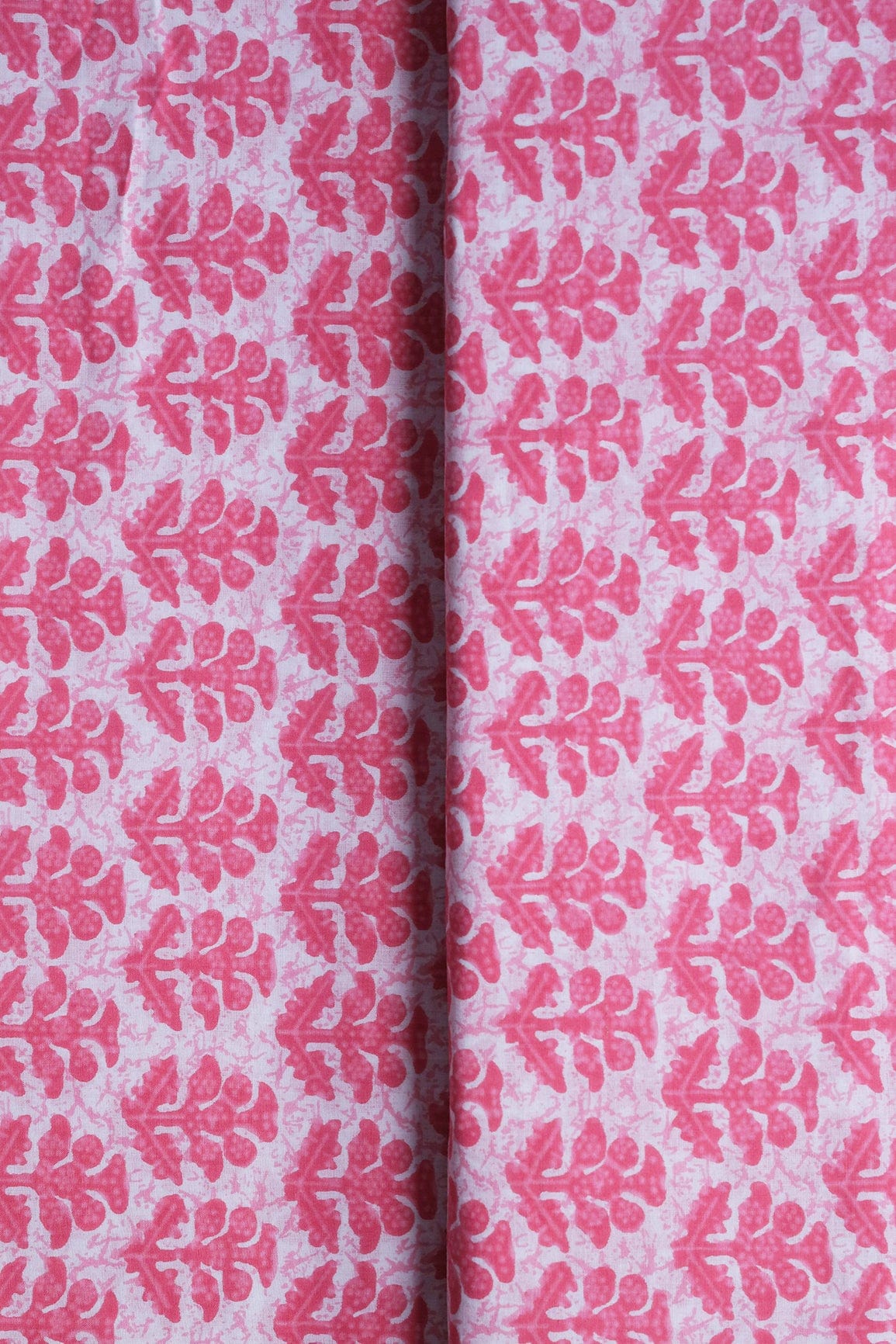 Pink Floral Print On White Pure Cotton Fabric - doeraa