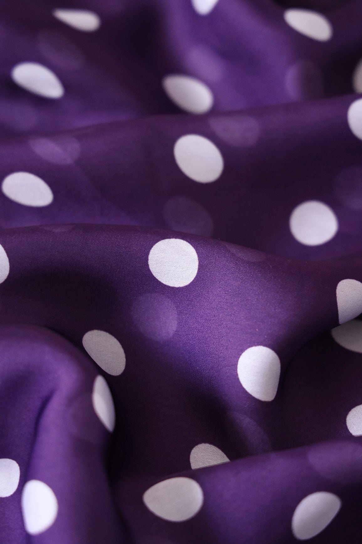 Purple And White Polka Dots Pattern Digital Print On Georgette Satin Fabric - doeraa