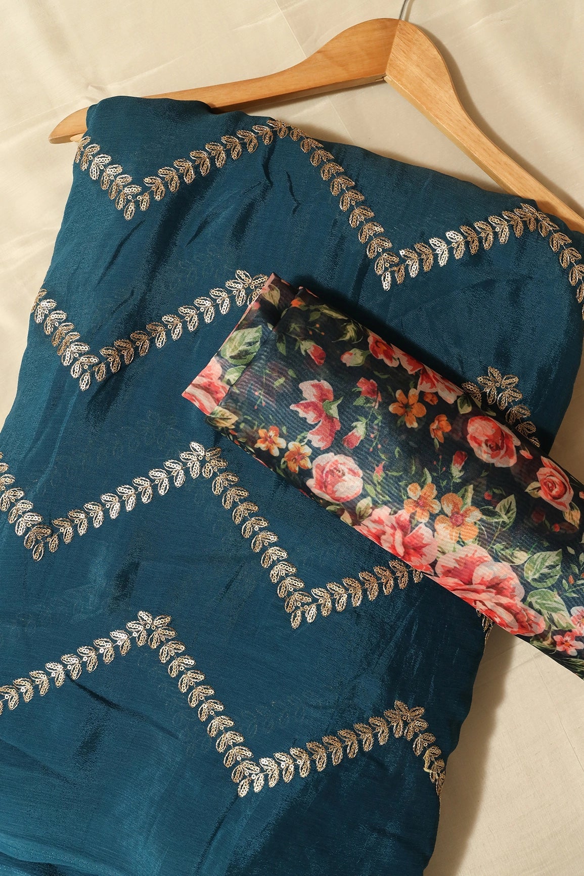 Rama And Navy Blue Saree Set (2 Piece) - doeraa