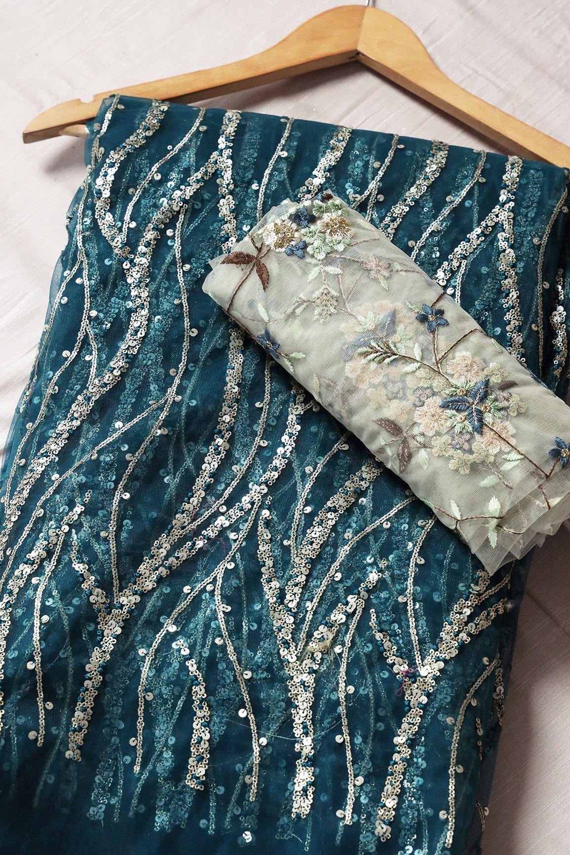 Rama Blue And Olive Saree set (2 Piece) - doeraa