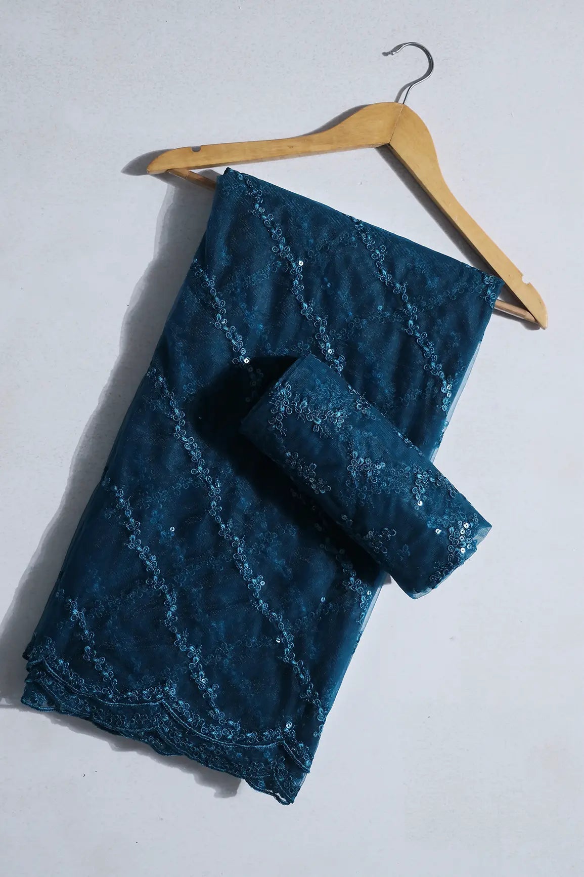 Rama Embroidery Saree Set (Saree With Blouse Piece) - doeraa