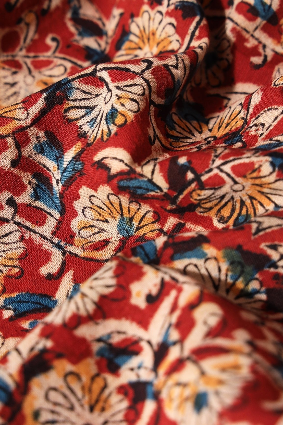Red And Light Beige Floral Pattern Handblock Kalamkari Organic Cotton Fabric - doeraa