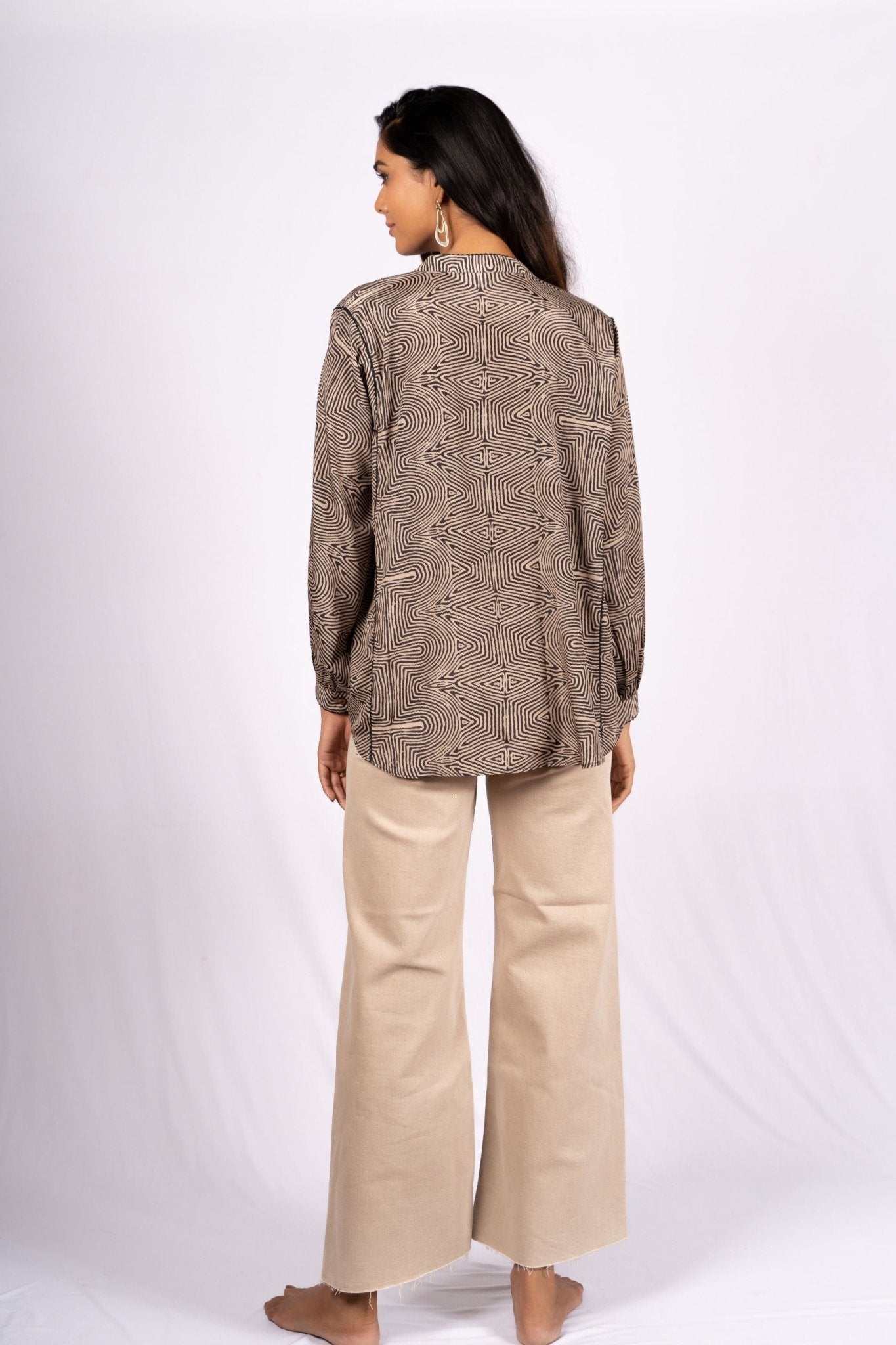 Tunnel Black And Beige Abstract Crepe Top - doeraa