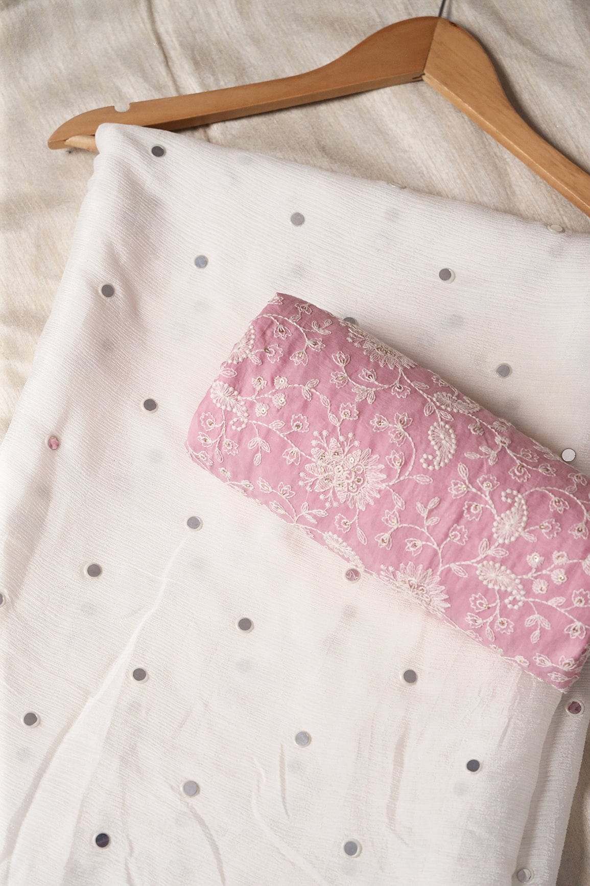 White And Pink Saree Set (2 Piece) - doeraa