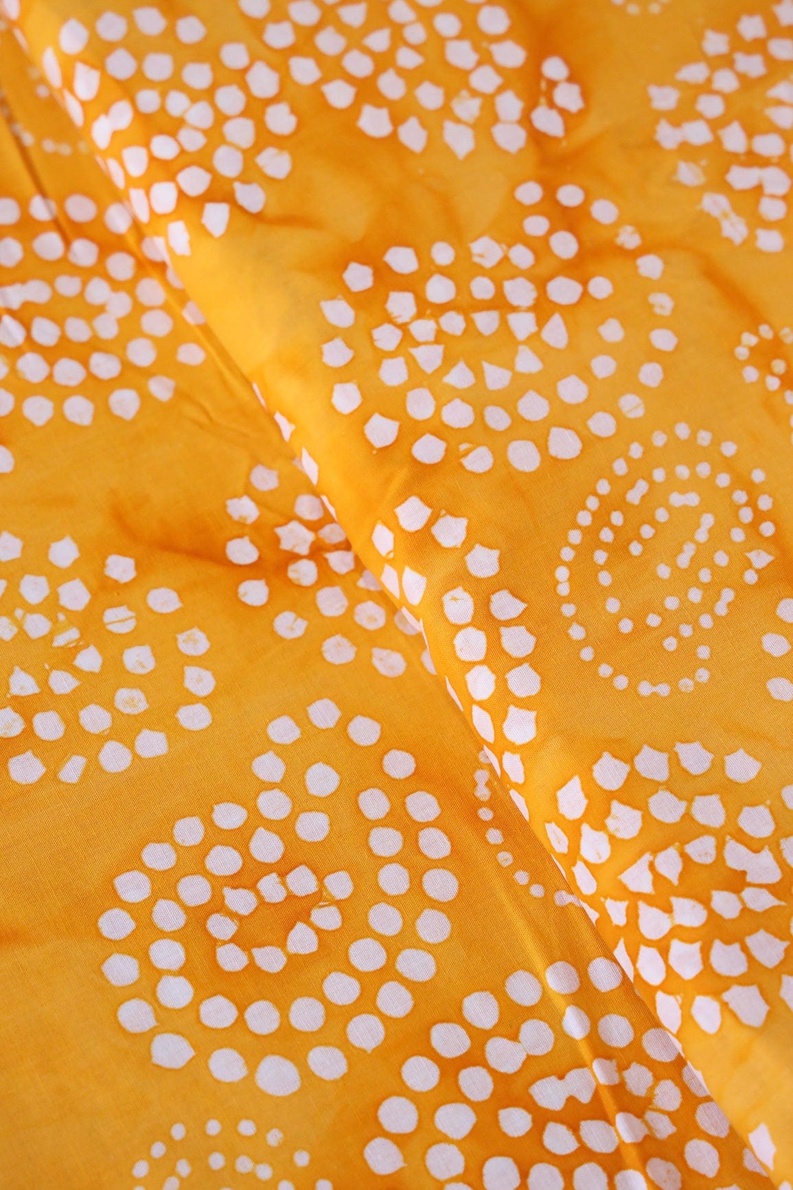 White And Yellow Paisley Pattern Batik Handblock Organic Cotton Fabric - doeraa