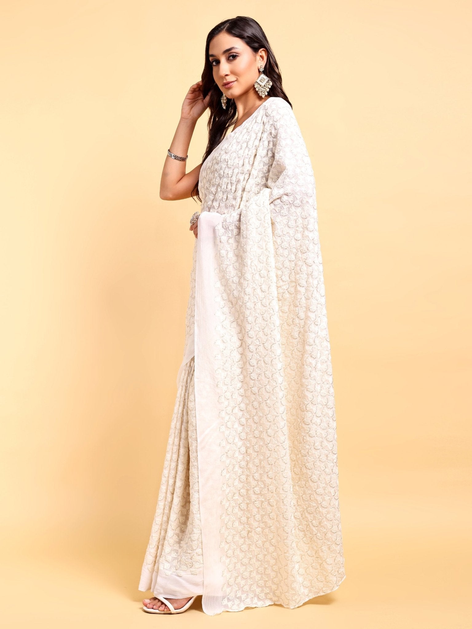 White Saree Set (2 Piece) - doeraa